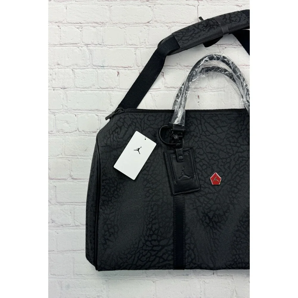 NEW Nike Jordan Icon Duffel Bag 40L Off Noir. Black. LM9021-GOT